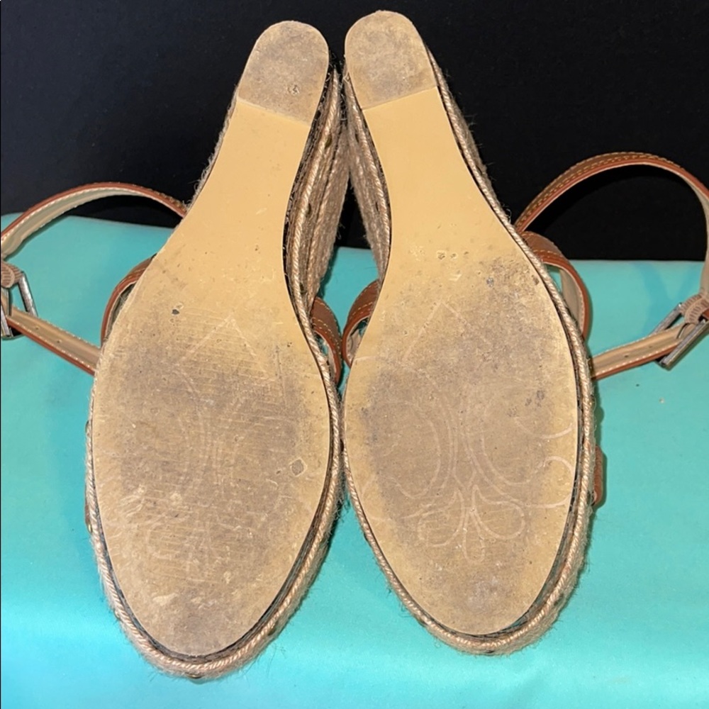 Deréon Wedges - Picture 5 of 6